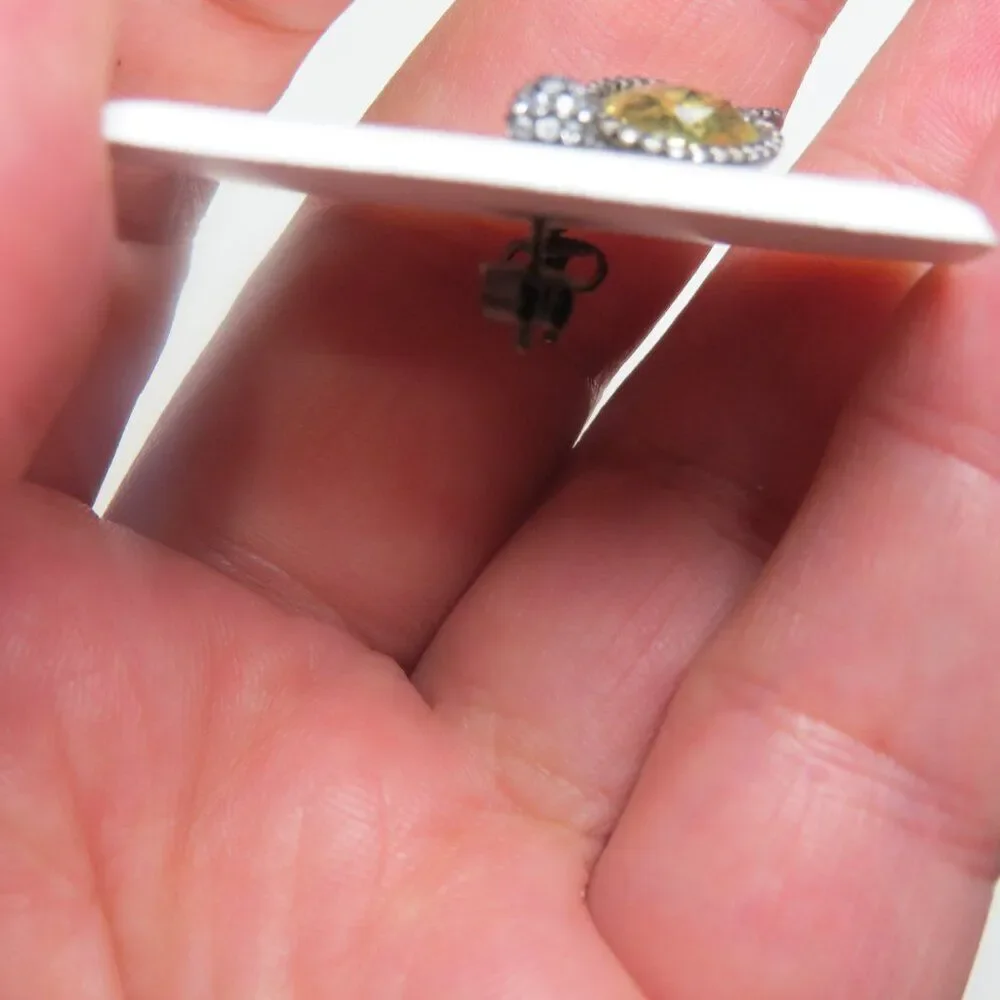 Unbranded sterling silver